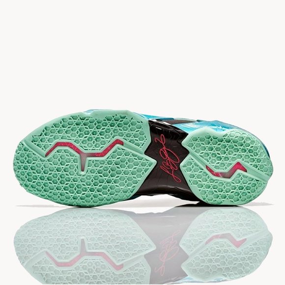 Nike Lebron XI South Beach Shoes Size 11 NIB - Picture 4 of 14